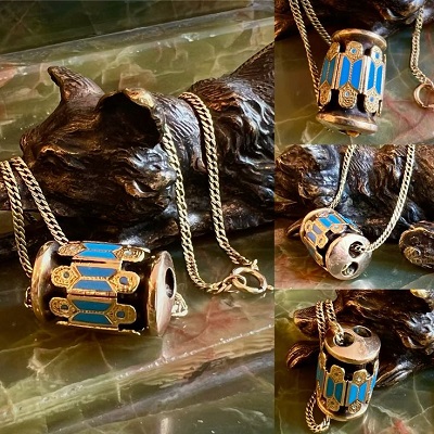 necklace
